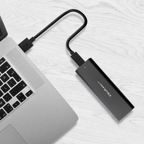 Obudowa | kieszeń do dysków M.2 SSD | NVME | PCI-E | USB typ C Obudowa | kieszeń do dysków M.2 SSD | NVME | PCI-E | USB typ C